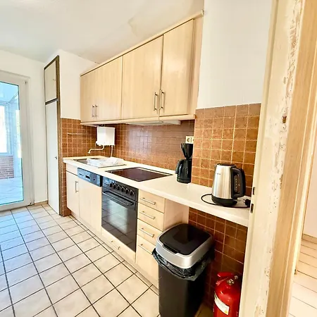 Lorettas Garden Apartment *